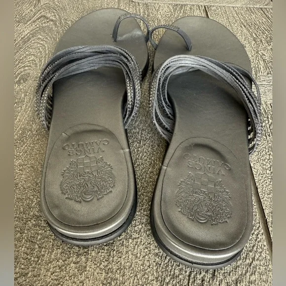 Vince Camuto Silver Strappy Toe-Ring Sandals - Picture 6 of 9